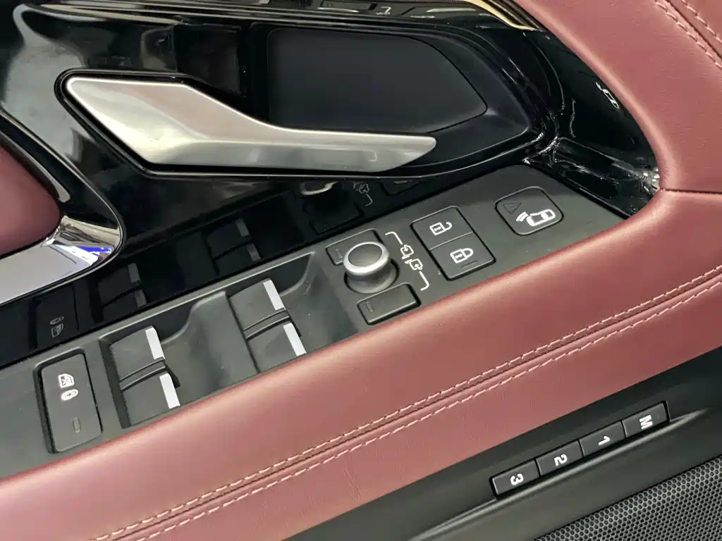 Land Rover Evoque — миниатюра 13