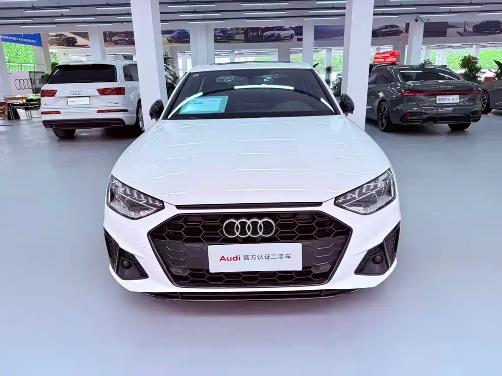 Купить Audi A4L