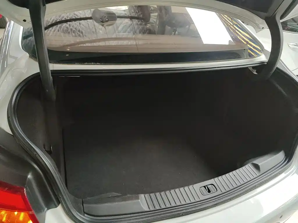 Buick Verano — миниатюра 19