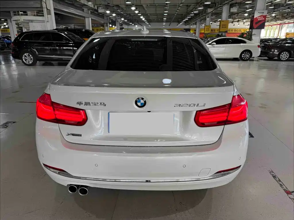 BMW 3 Series — миниатюра 18