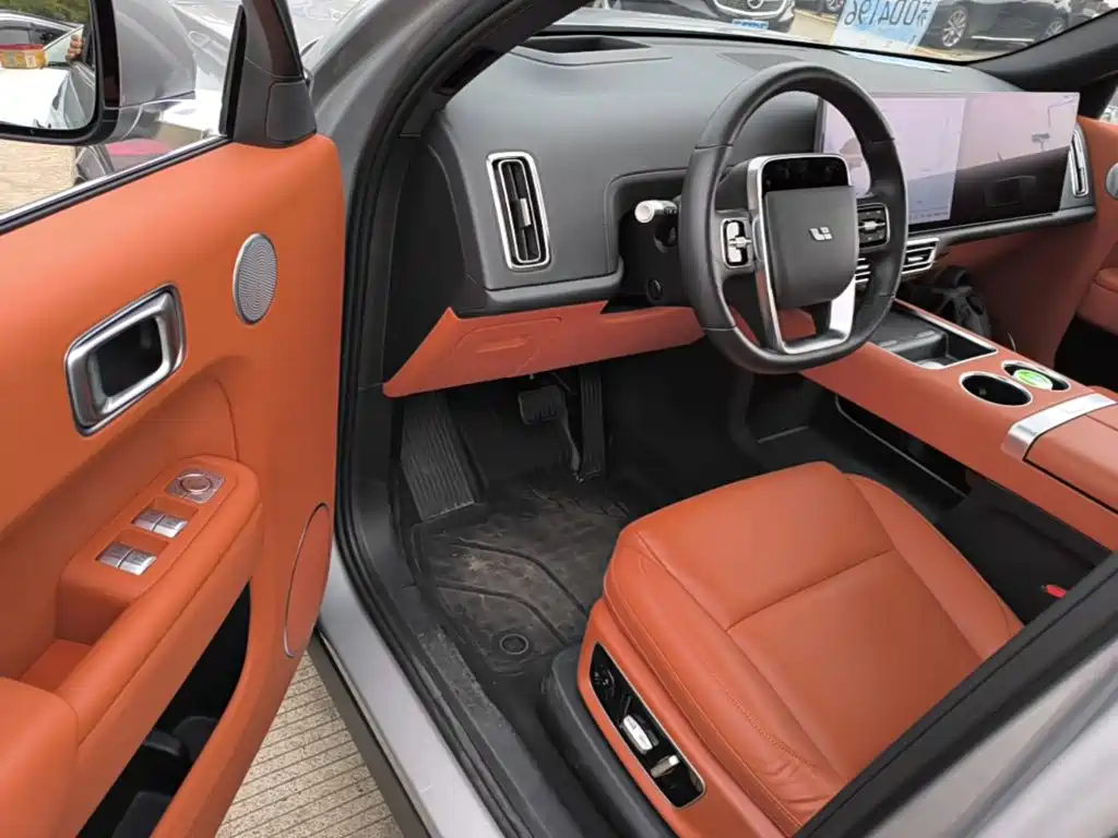 Li Auto Li L8 — миниатюра 16
