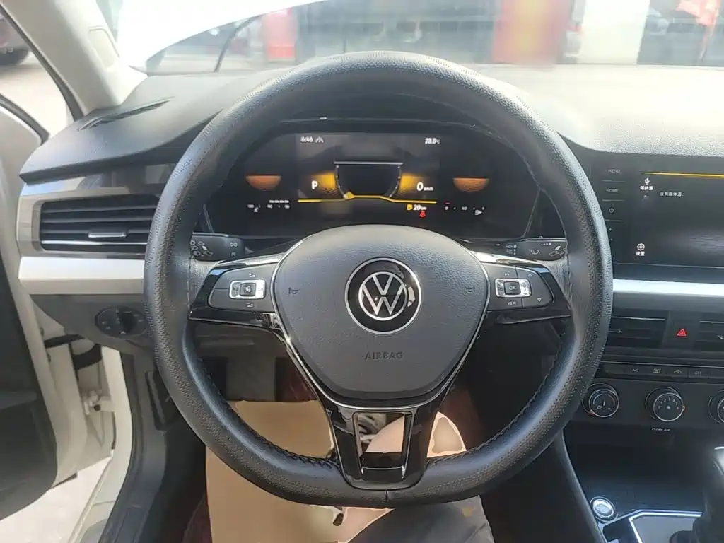 Volkswagen Lavida — миниатюра 11
