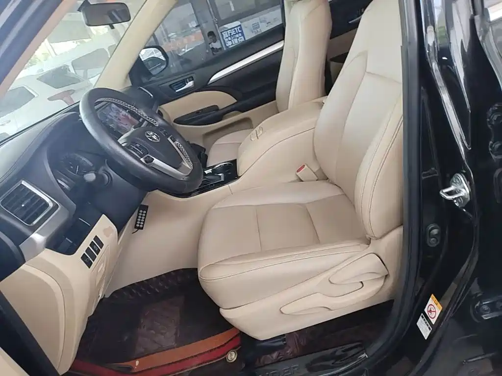 Toyota Highlander — миниатюра 15