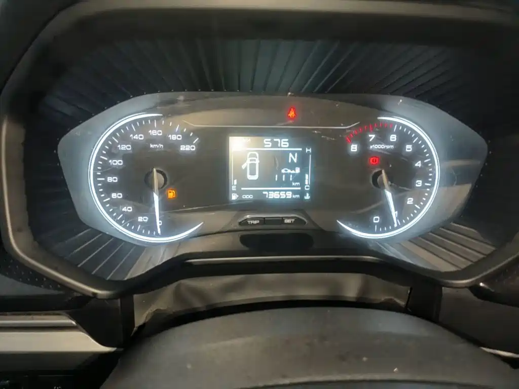 Wuling Jiachen — миниатюра 12