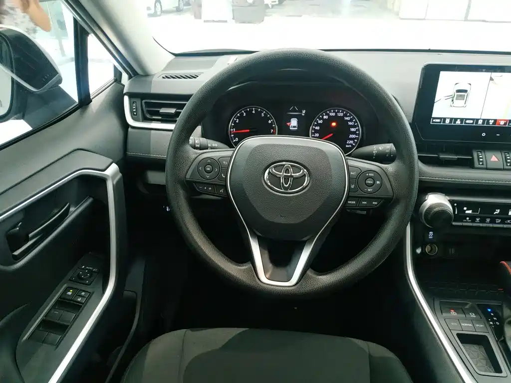 Toyota Wildlander — миниатюра 11