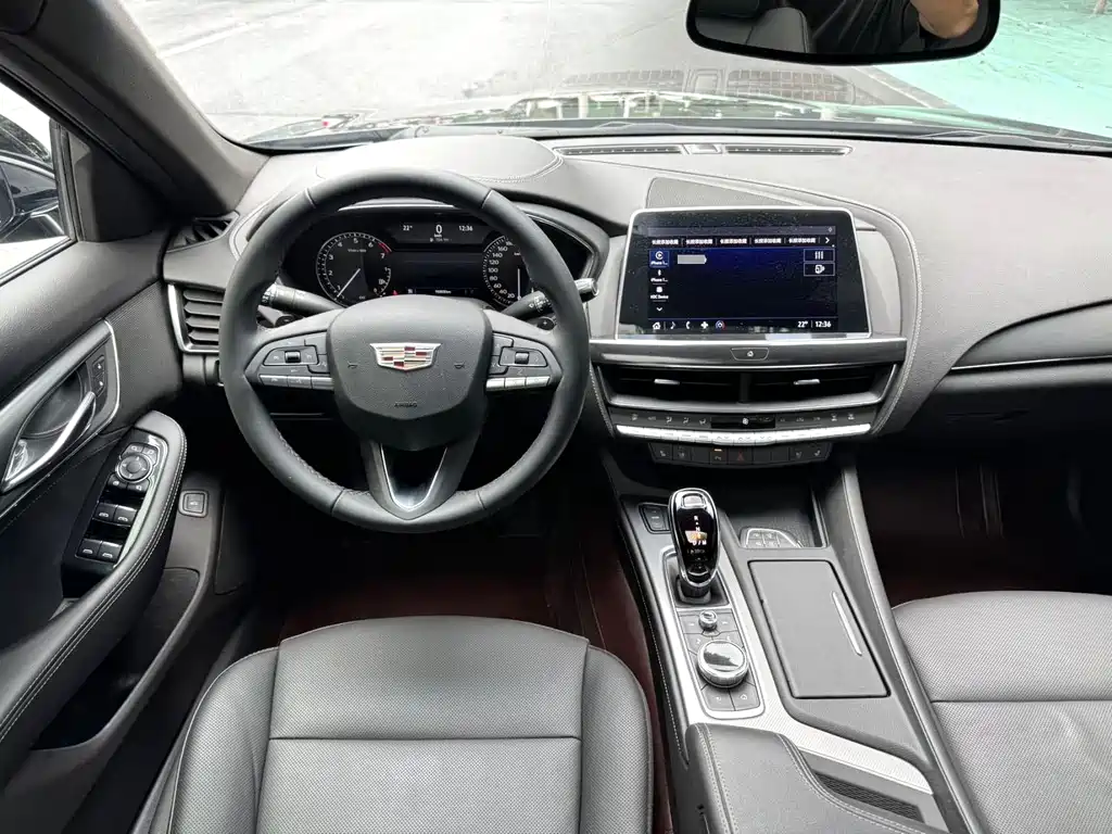 Cadillac CT5 — миниатюра 5