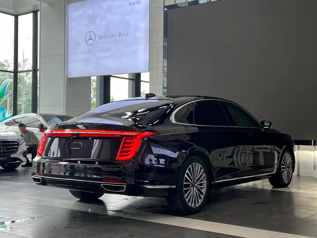 Hongqi H9 2020 2.0T