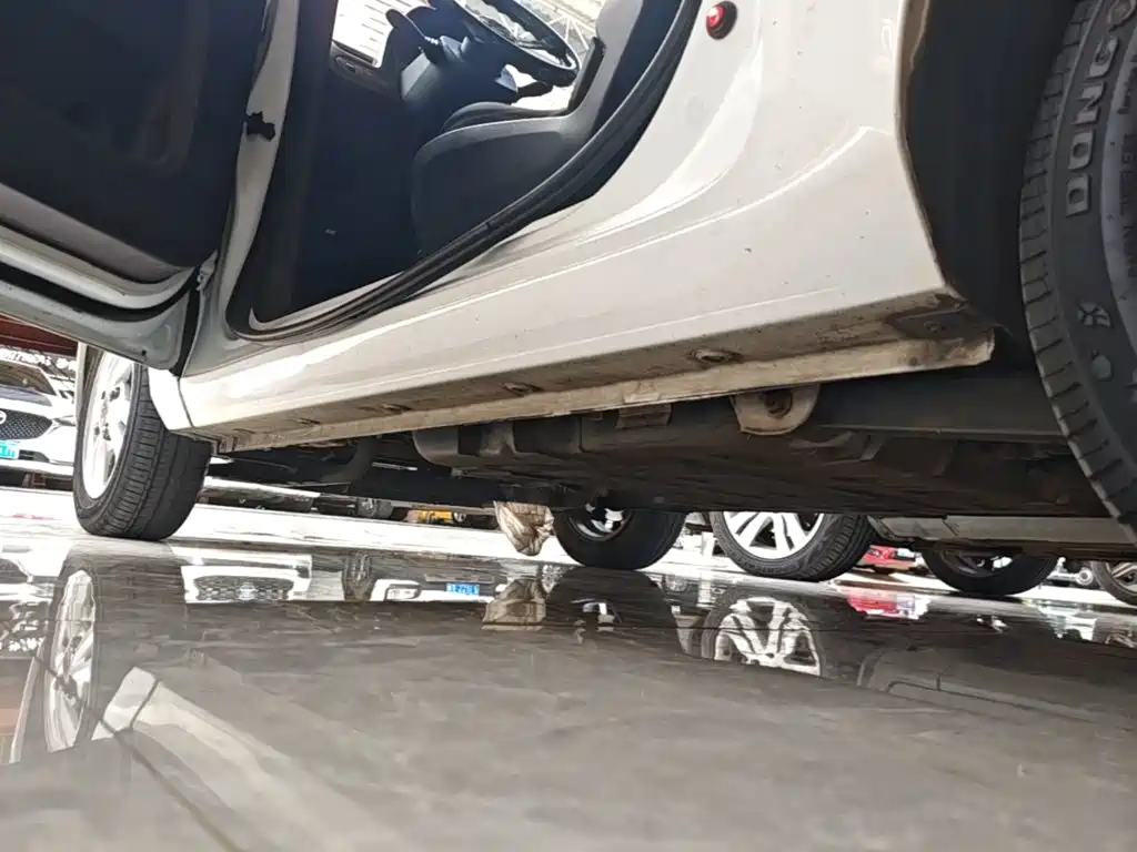 Wuling MINIEV — миниатюра 22