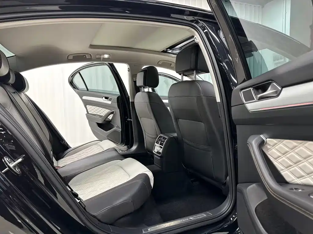 Volkswagen Magotan — миниатюра 17