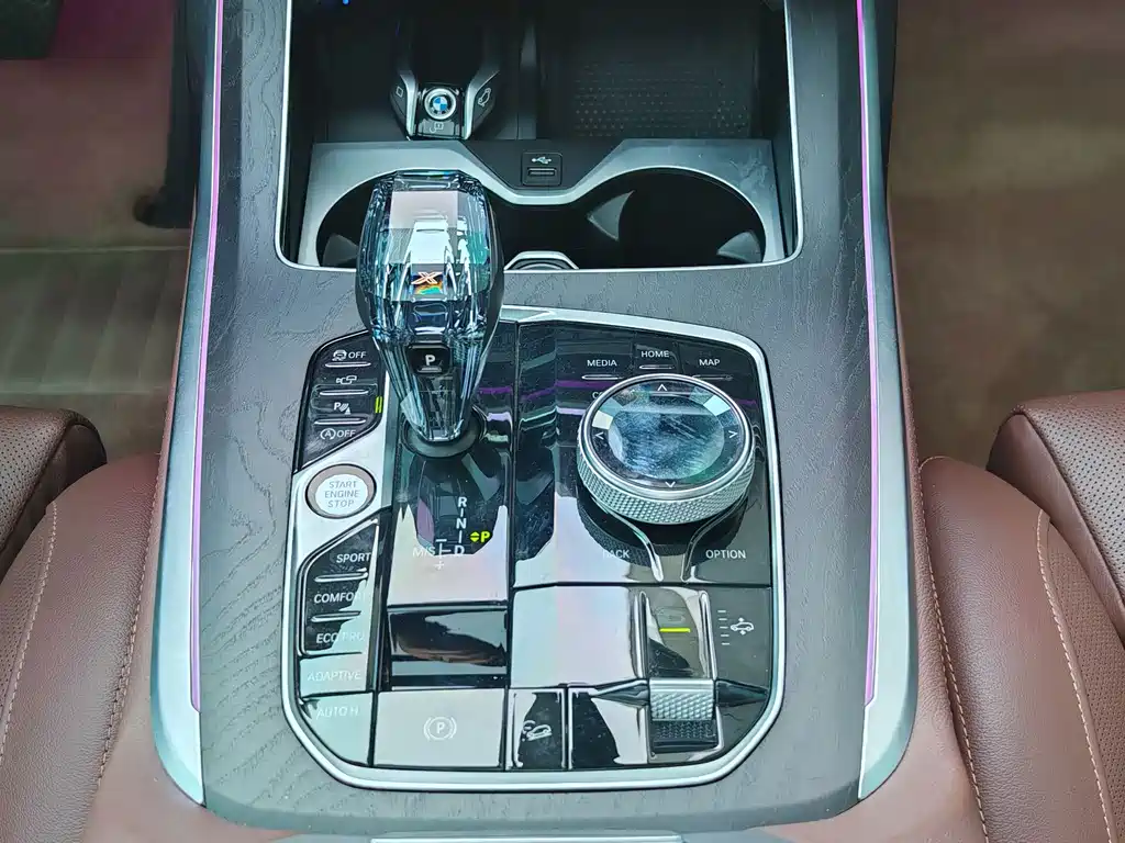 BMW X7 — миниатюра 23