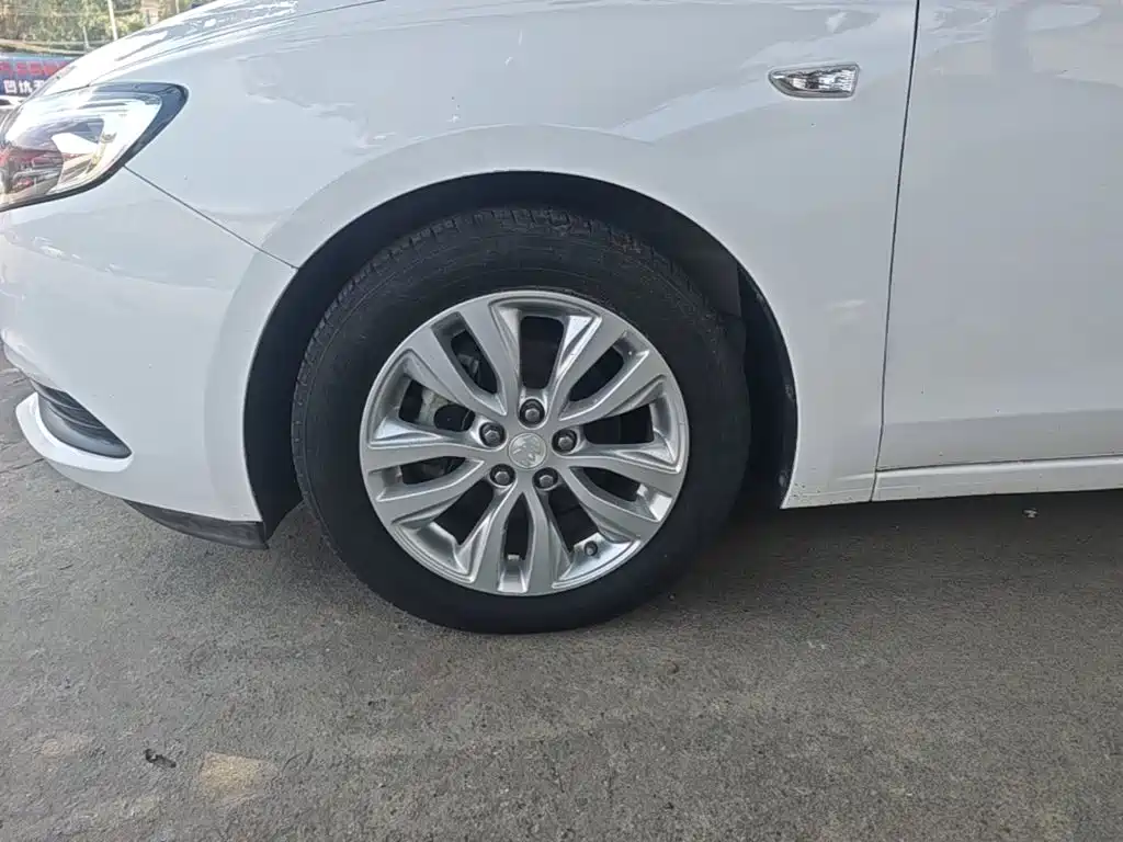Buick Excelle — миниатюра 23