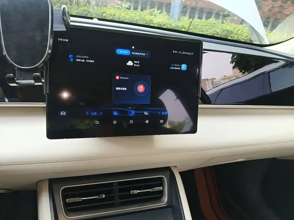 BYD Qin L — миниатюра 13