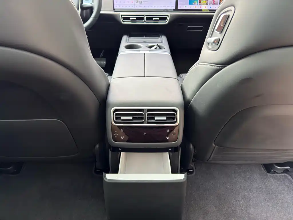 Li Auto Li L7 — миниатюра 18