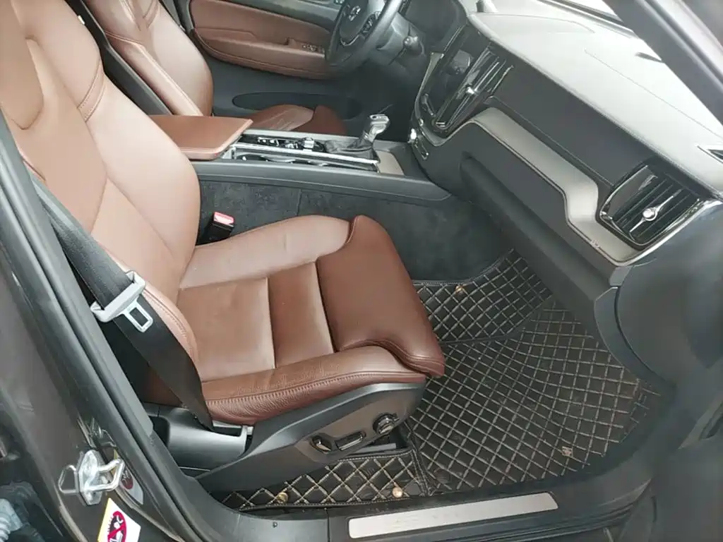 Volvo XC60 — миниатюра 25