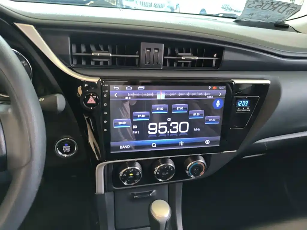 Toyota Corolla — миниатюра 13