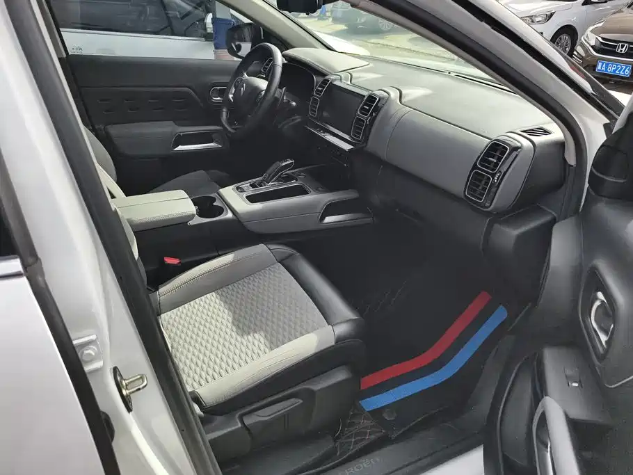 Citroen C5 AIRCROSS — миниатюра 8