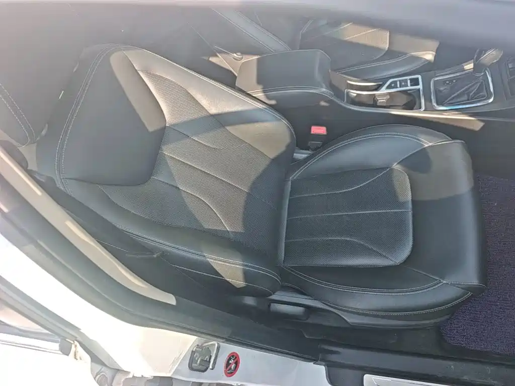 Geely Emgrand — миниатюра 25