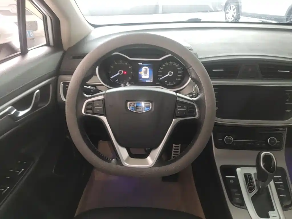 Geely Emgrand GS — миниатюра 11