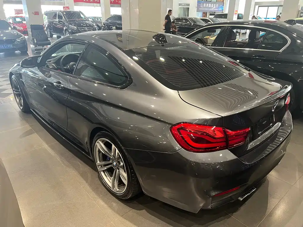 BMW M4 — миниатюра 4