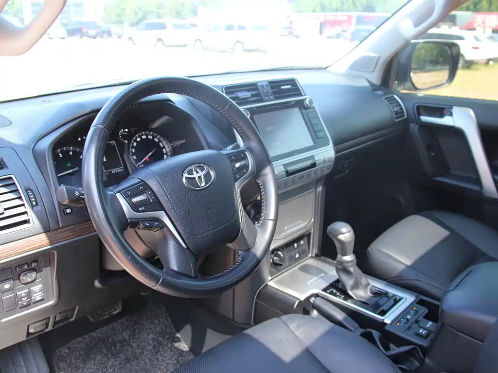 Toyota Prado — миниатюра 11