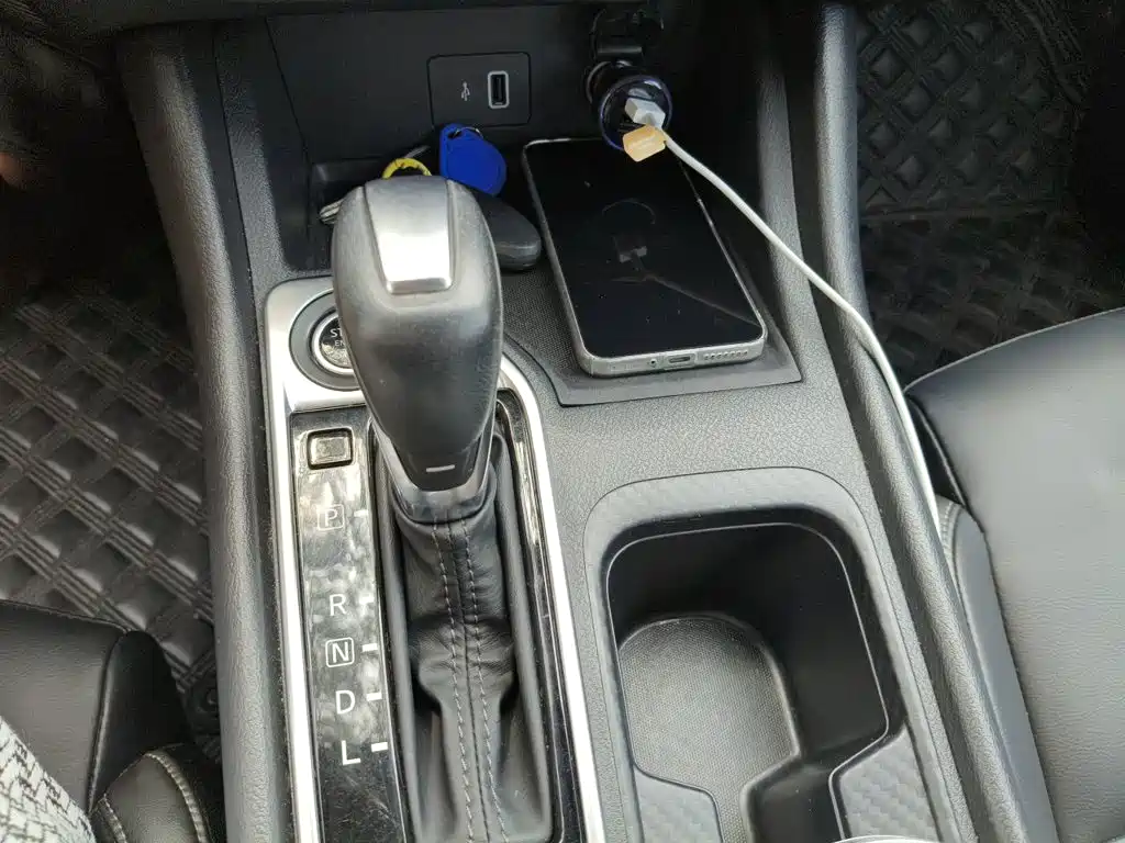 Nissan Sylphy — миниатюра 7