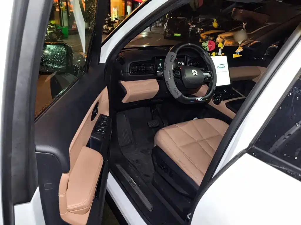 NIO ES8 — миниатюра 14