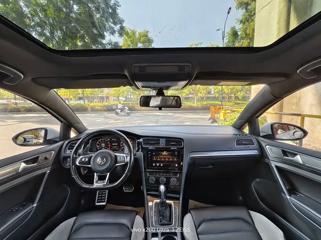 Volkswagen Golf — миниатюра 8