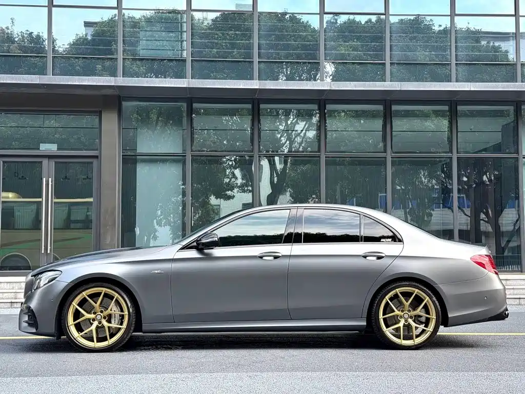 Mercedes-Benz E-Class AMG — миниатюра 5