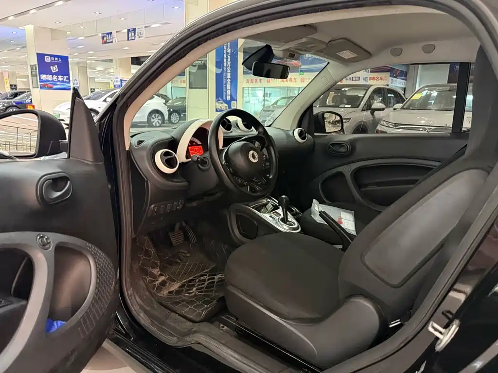 smart Smart Fortwo — миниатюра 6