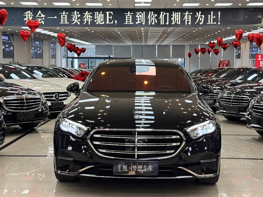 2025 Mercedes-Benz E-klasse - zdjęcie 1 z 21