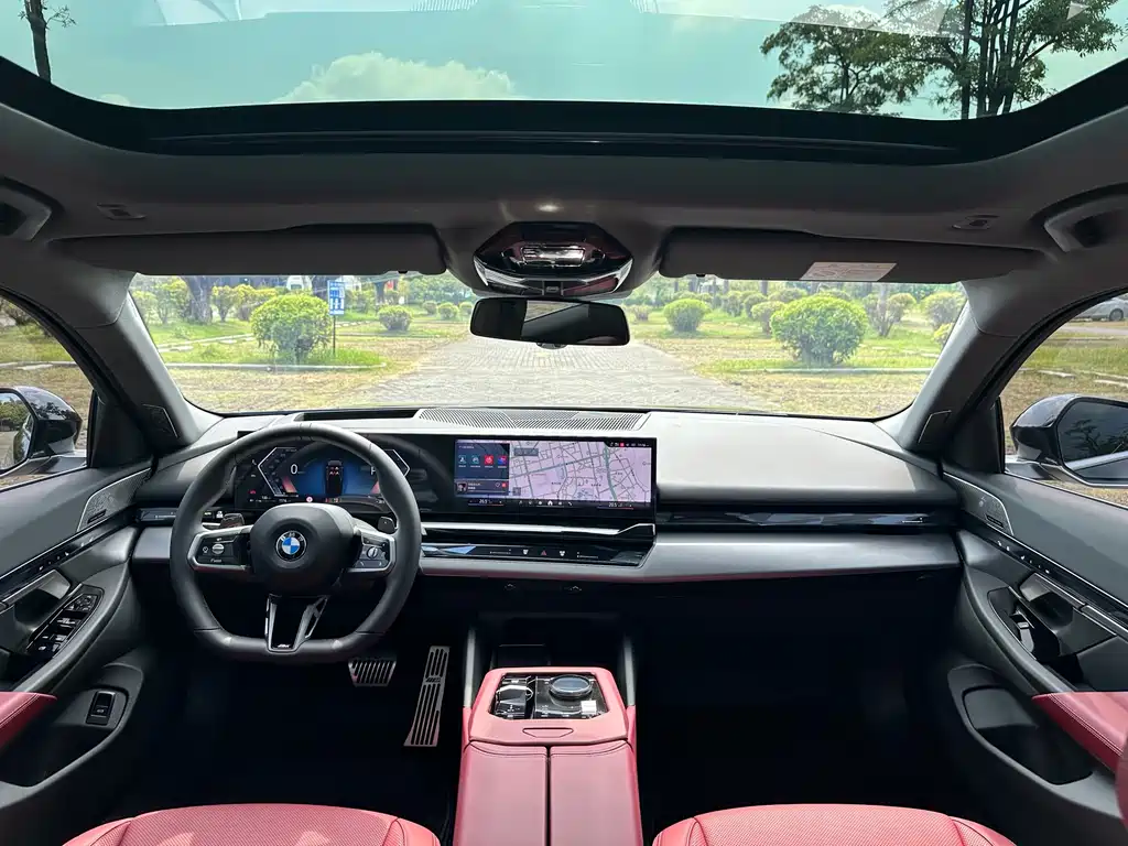 BMW 5 Series — миниатюра 17