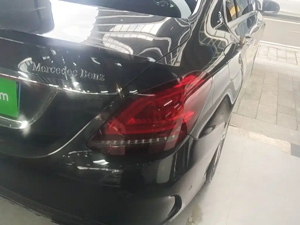 Mercedes-Benz C-Class — миниатюра 8