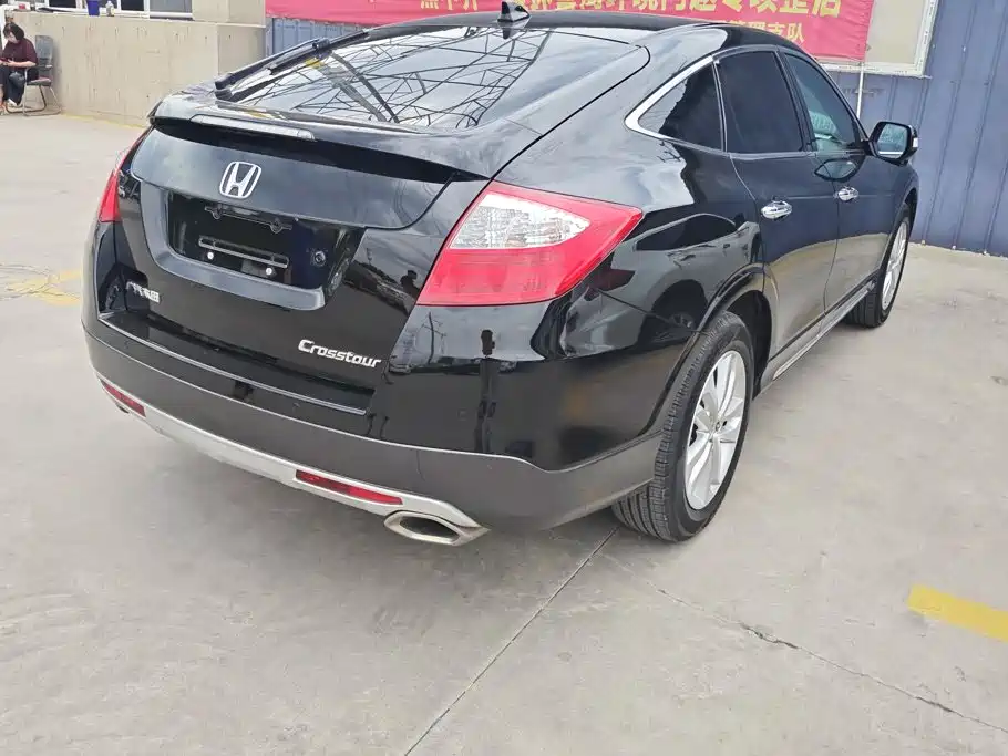 Honda Crosstour 2014 2.4L Luxury