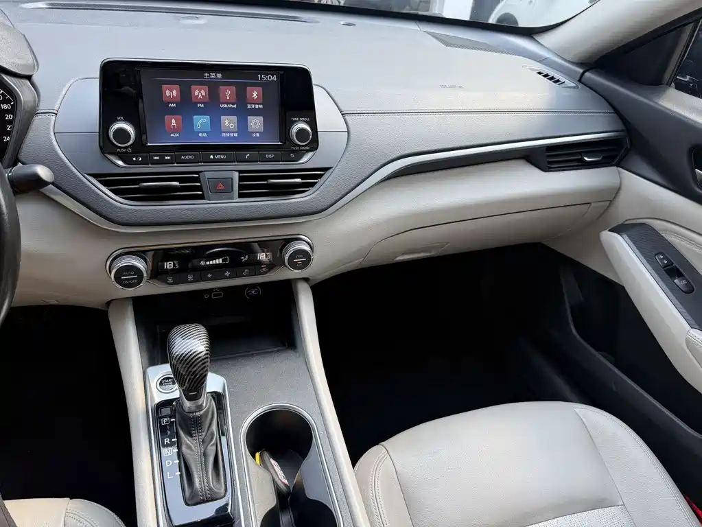Nissan Teana — миниатюра 6