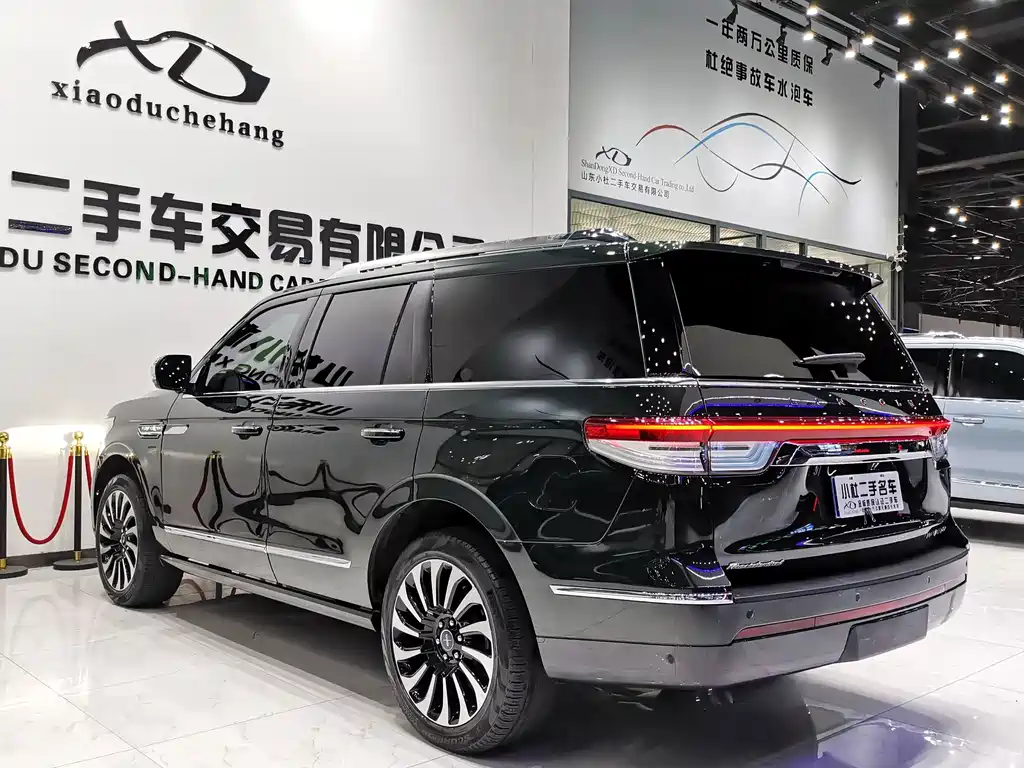 Lincoln Navigator — миниатюра 21