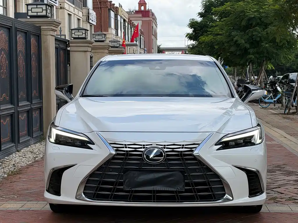 Lexus ES — миниатюра 2