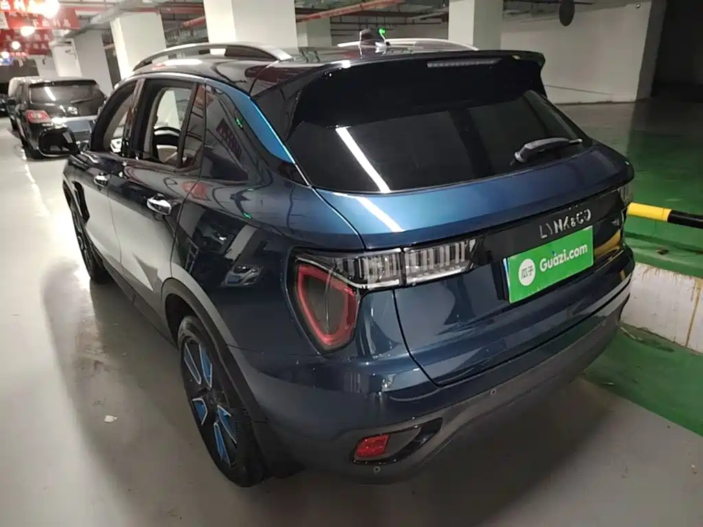 Lynk & Co 01 — миниатюра 5