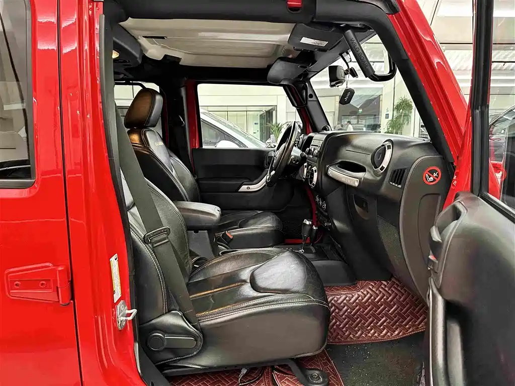 Jeep Wrangler — миниатюра 24