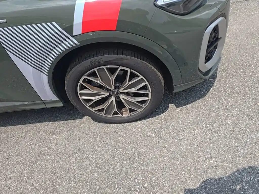 Audi Q5L — миниатюра 14