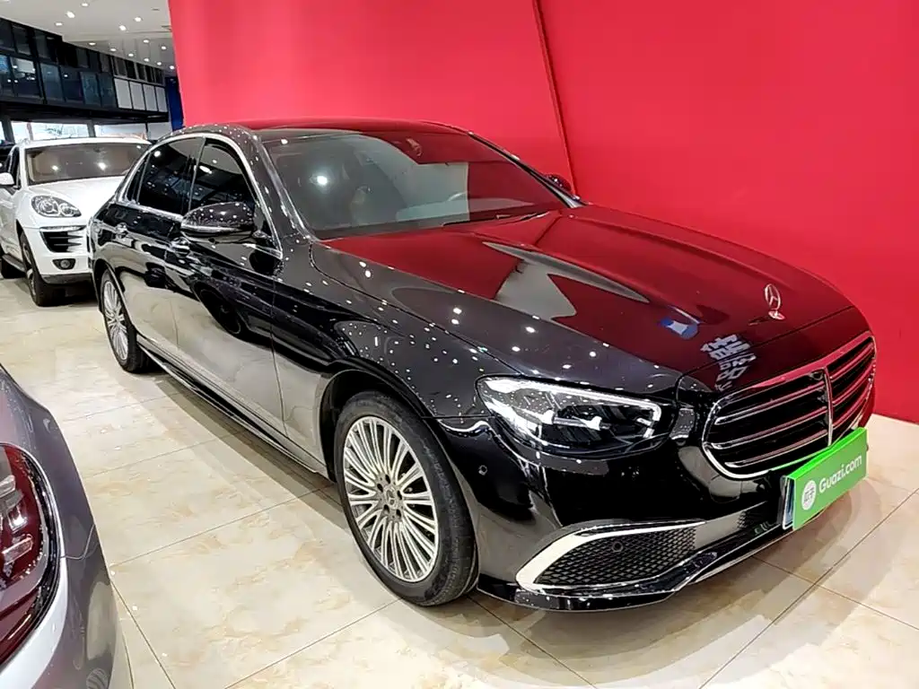 Mercedes-Benz E-Class — миниатюра 4