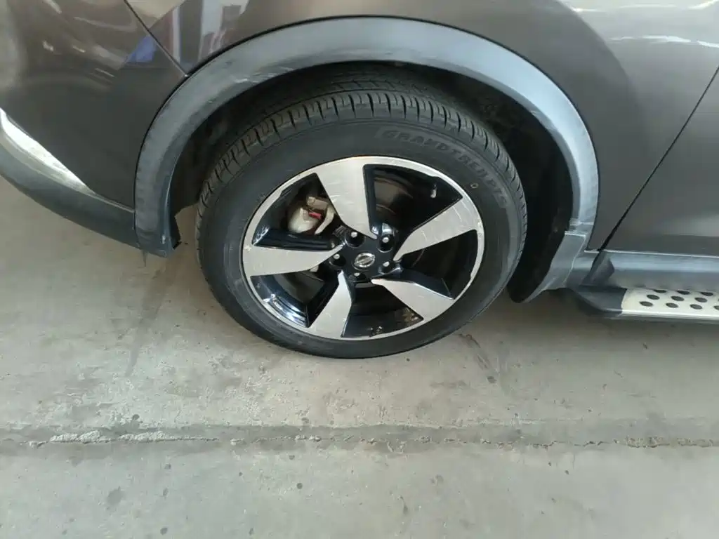 Nissan Qashqai — миниатюра 23