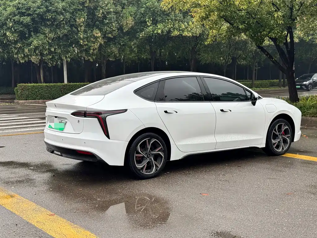 JMEV Yi — миниатюра 7
