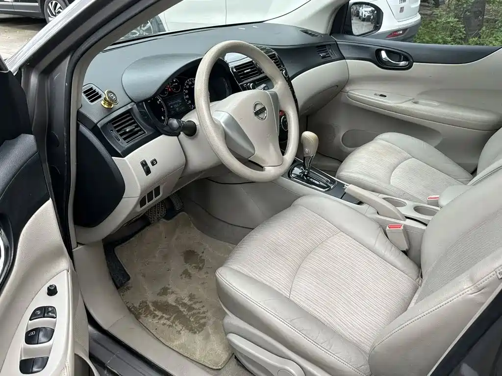 Nissan Tiida — миниатюра 4