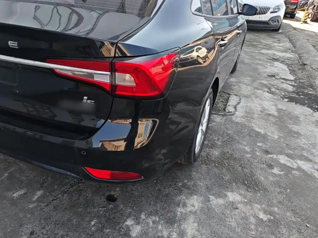 Roewe i5 — миниатюра 8