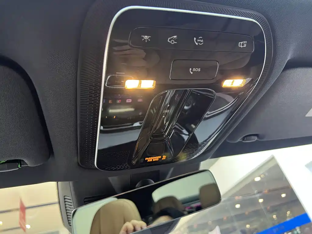 Mercedes-Benz E-Class — миниатюра 12