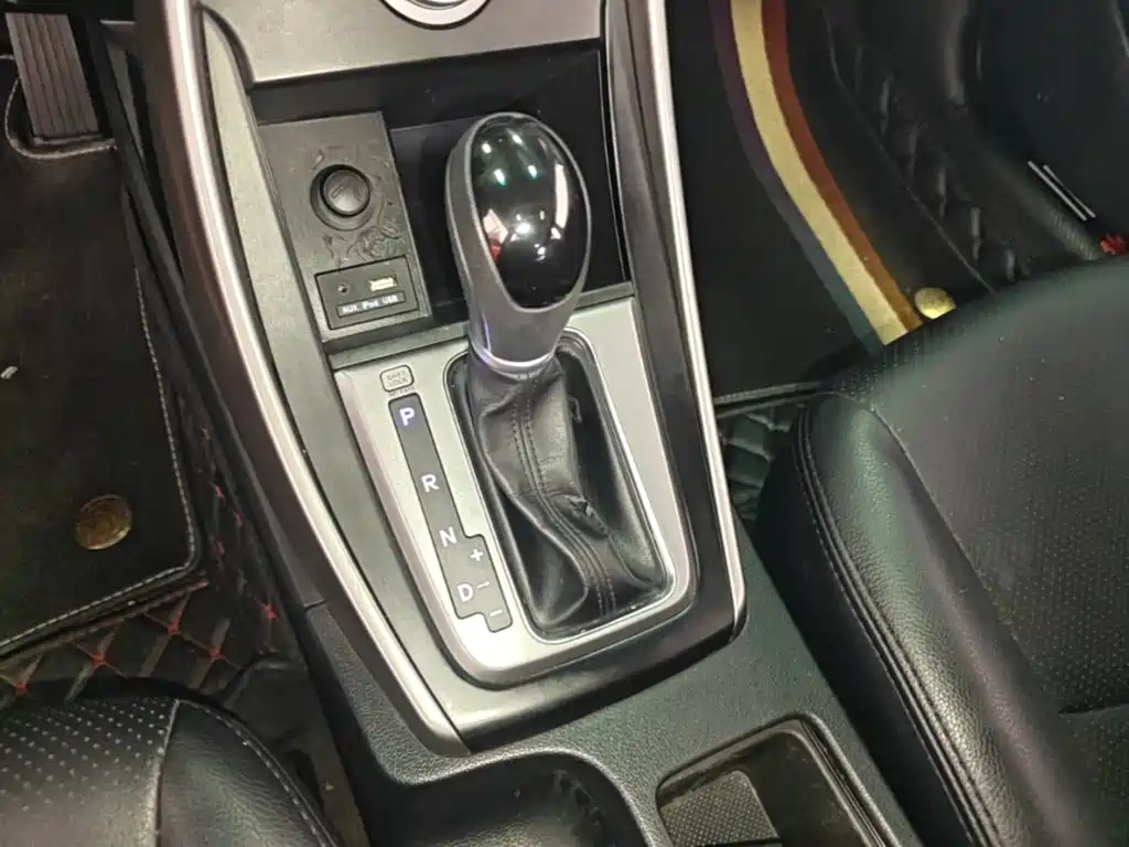 Hyundai Elantra Langdong — миниатюра 14