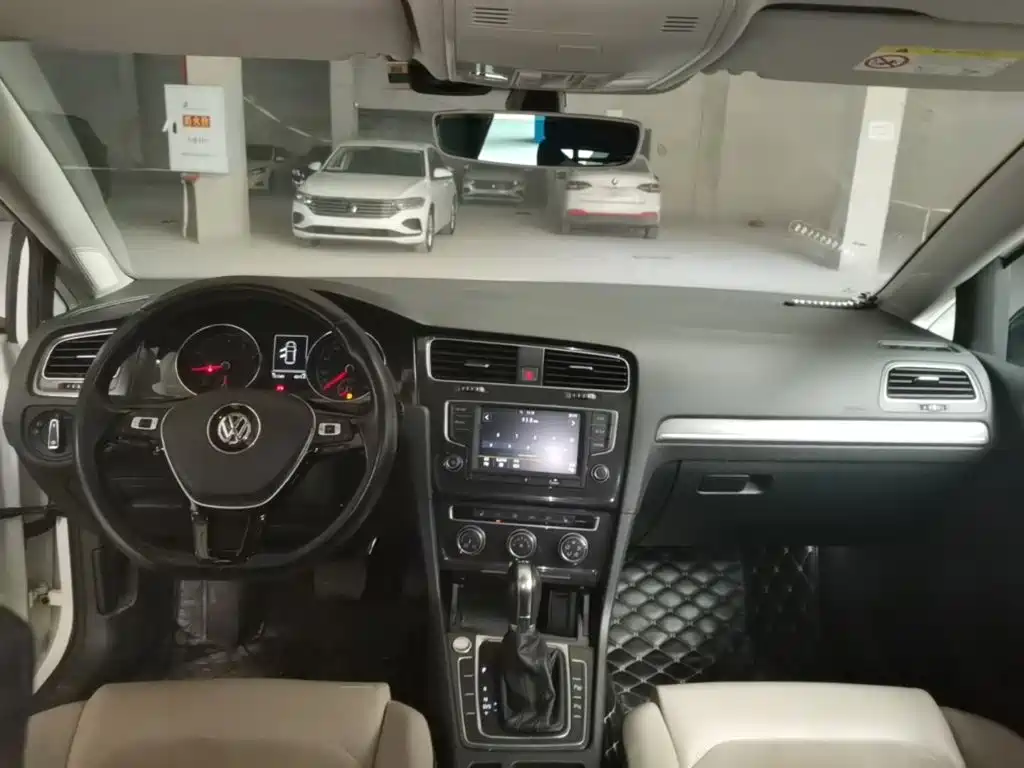 Volkswagen Golf — миниатюра 10