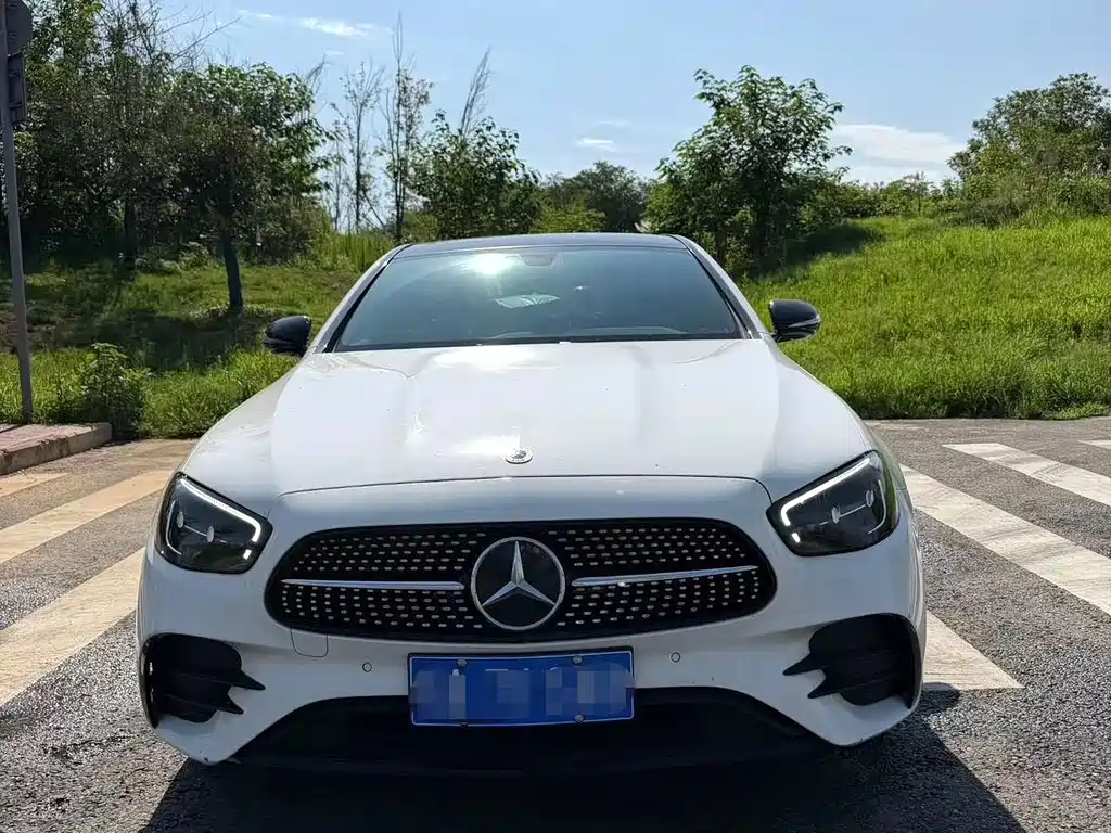 Mercedes-Benz E-Class (Import) — миниатюра 2
