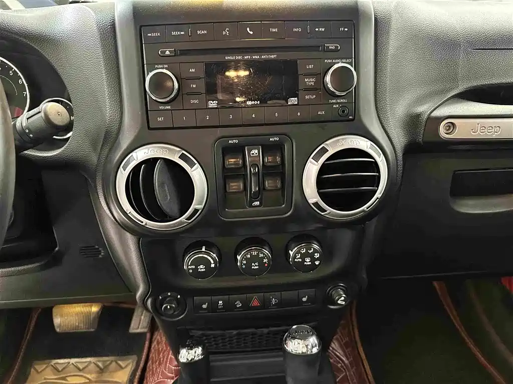 Jeep Wrangler — миниатюра 11