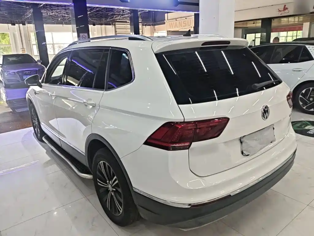 Volkswagen Tiguan L — миниатюра 5